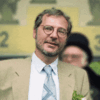 Damals und heute: Horst Frank nach seiner Wahl zum Konstanzer Oberbürgermeister 1996 und 2021 in der Konstanzer Altstadt mit seinem ...