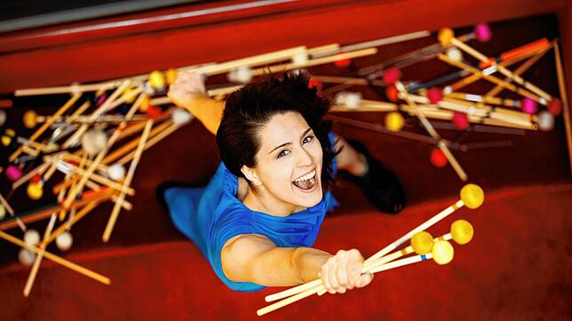 Wirbelwind: Die Percussionistin Vivi Vassileva war die Solistin der Bodensee Philharmonie und begeisterte ihr Publikum mit ihrem ...