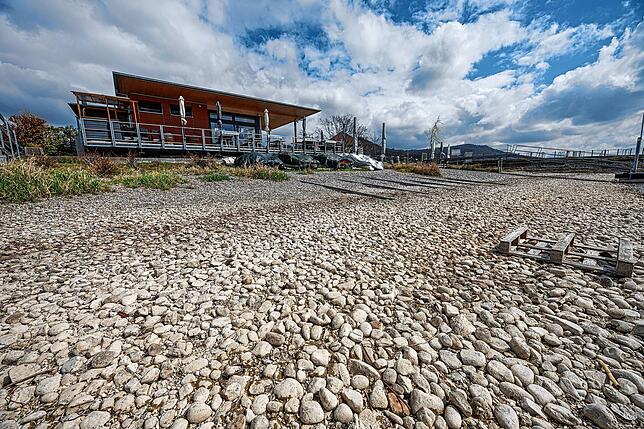 Bild 10: Bodensee im Wandel - Nach dem Hochwasser 2024 folgt jetzt das Rekord-Niedrigwasser 2025