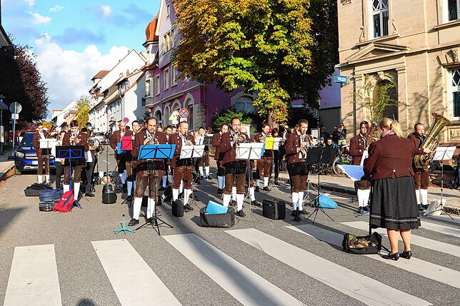 Zahlreiche Musikerinnen und Musiker aus den Donaueschinger Musikvereinen und -kapellen sind an dem Open-Air-Projekt beteiligt.