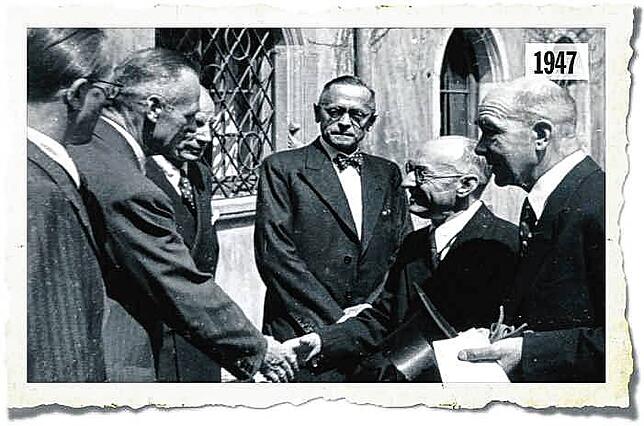 1947: OB Franz Knapp (Zweiter von rechts) empfängt den badischen Staatspräsidenten Leo Wohlleb. Knapp war ein Jahr zuvor gewählt worden.