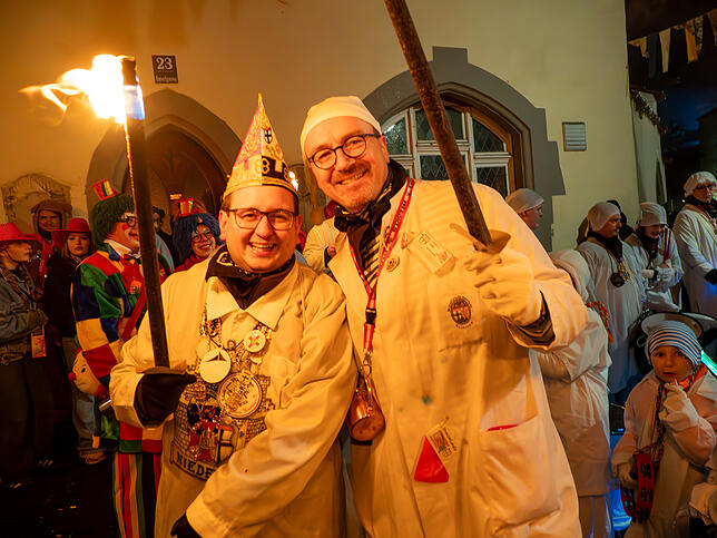 Voller Vorfreude: Mario Böhler, Präsident der veranstaltenden Narrengesellschaft Niederburg, und der derzeit entmachtete ...