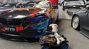 Schnittige Autos in kreativem Design und ein Programm für die ganze Familie: So präsentiert sich die Messe Tuning World. Im Jahr 2024 ...