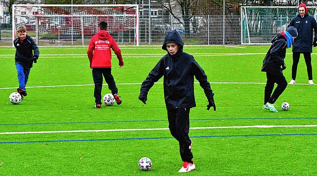 Bild 26: Eindrücke vom Training der E-Junioren des SV Jestetten nach der Corona-Pause