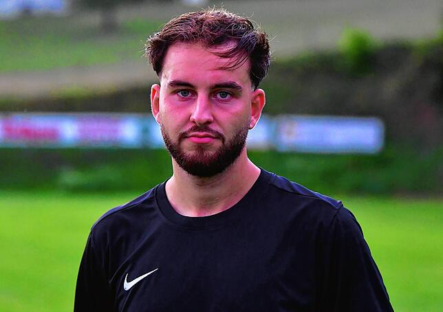 Toni Santoro (22) lebt in Wehr und hat hier mit vier Jahren beim FC mit dem Fußball begonnen. Als B-Junior wechselte er für dreieinhalb ...