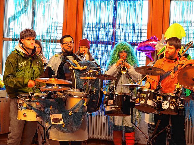 Bild 10: Bilder der Rathausstürmung: Bürgermeister Morasch verliert Dreizack der Macht bei Lottstetter Fasnacht