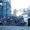 Münsterplatzfestspiele unter Einhaltung der Corona-Regeln: Die Sitzplätze sind im Abstand von 1,5 Meter angeordnet. Paare dürfen sich ...