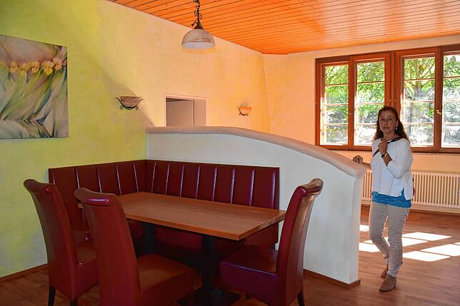 Roswitha Merazzi, eine der Geschäftsführerinnen von Eos, im Speise- und Aufenthaltsraum im Haus Morgenrot (früher Haus Josenberg).