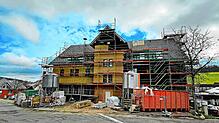 Im alten Schulhaus, hier als große Baustelle, soll auch eine Kinderärztin tätig werden. Der Vertrag hierfür ist zwar noch nicht ...