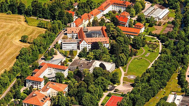 Das Vinzenz von Paul Hospital hat insgesamt rund 470 Betten und ist für die für die psychiatrisch-neurologische Versorgung der ...