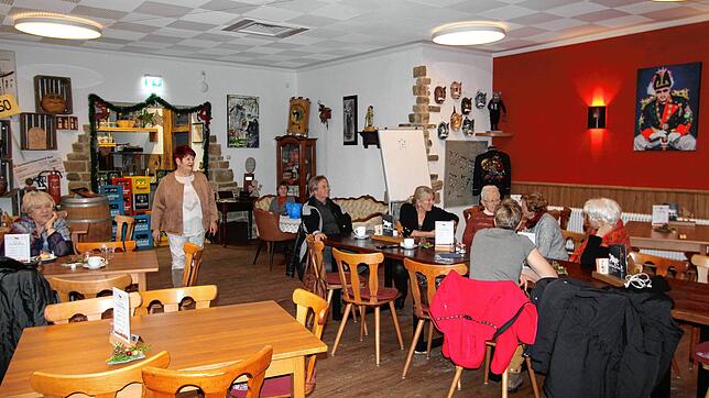 Das Café Dunant als Anlaufstelle für Menschen jeden Alters ist im Katzenstüble &bdquo;Zur hoorige Katz&ldquo; eröffnet worden &ndash; ...