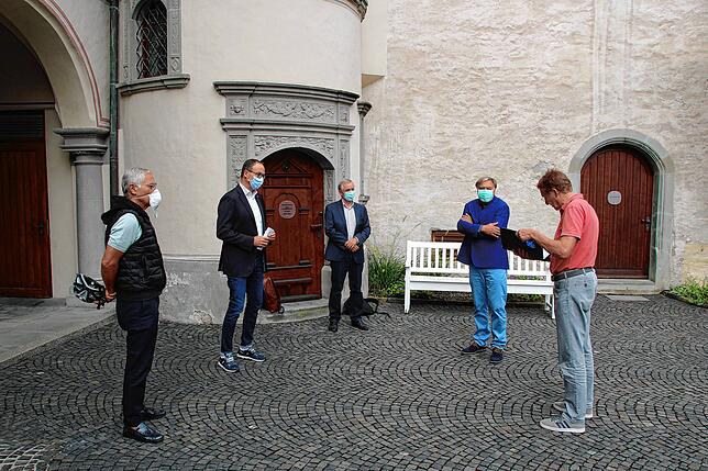 Christian Millauer, Oberbürgermeister Uli Burchardt, Rathaussprecher Walter Rügert, Reinhard Hahn und Michael Scholtz. 297 Menschen, die ...