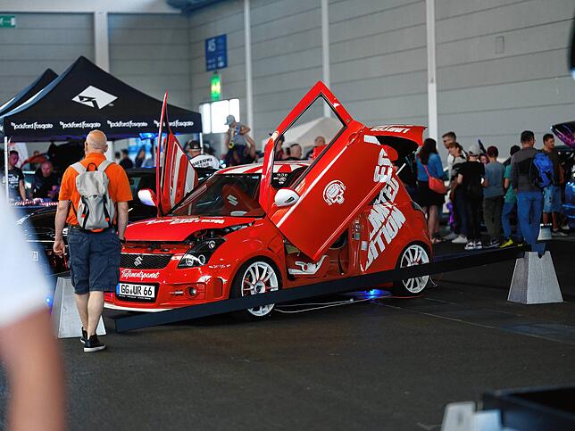 Bild 5: Bilder vom Eröffnungstag der Tuning World Bodensee (1)