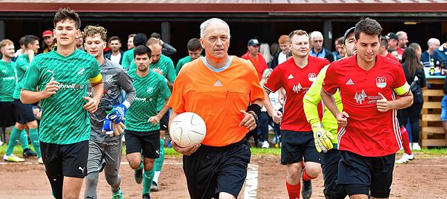 Bild 8: FC Zell siegt 4:1 beim „roten Dino“ SV Häg-Ehrsberg – und wir haben Bilder!