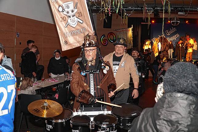 Bild 11: Bilder vom 60. Meckergilde-Geburtstag: Guggemusik und zünftige Stimmung in Villingen-Schwenningen