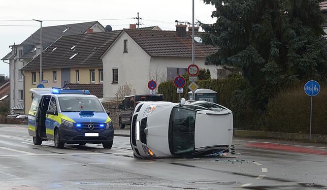 Im März hatte es an der konfliktträchtigen Kreuzung bereits einen Unfall gegeben. Und vor wenigen Wochen wurde dort ein Kind angefahren. ...