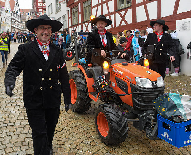 Bild 11: Tausende Hästräger und Musiker in Pfullendorf: Bilder vom Umzug (3)