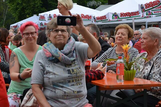 Bild 3: 15. Sommersinnfonie: Alle Bilder vom Frühschoppen mit der Joe Williams Band