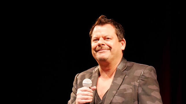 Ingo Appelt, das &bdquo;Enfant terrible&ldquo; des deutschen Comedy, begeisterte bei seinem Auftritt in Bad Säckingen. Bild: Marion Rank