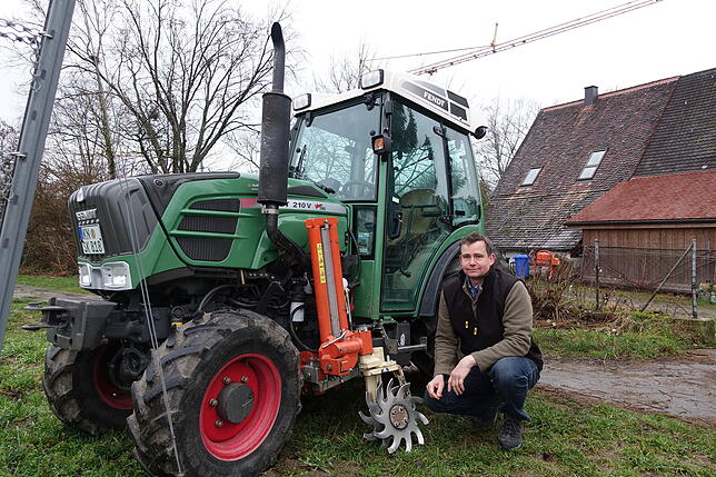 Stephan Düringer (im Bild), Pächter der Spitalkellerei, bewirtschaftet die Weinberge mit seinem Kollegen Hubert Böttcher inzwischen auch ...