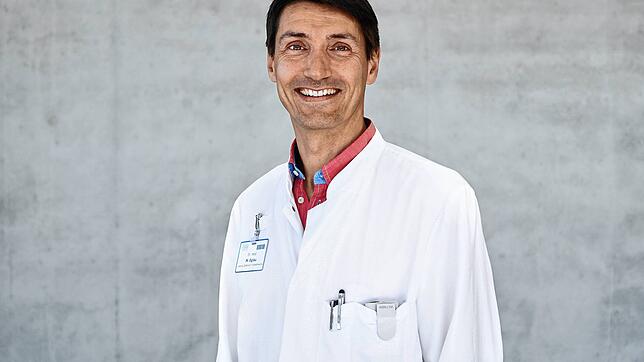 Manuel Eglau ist Facharzt für Neurologie, Psychiatrie sowie Psychotherapie und Leiter des Zentrums für Schlafmedizin an den  Kliniken ...