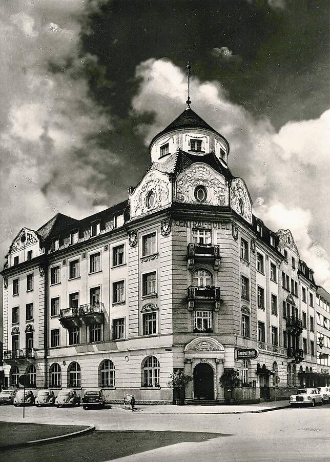 Das Central Hotel Schweizerhof wurde 1965 abgebrochen.