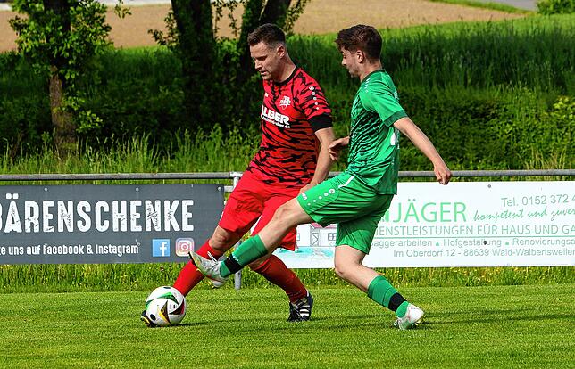 Bild 30: Vier Tore nach der Pause – TSV Aach-Linz besiegt FV Walbertsweiler. Wir waren mit der Kamera dabei!