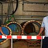 Patric Häusler (links), stellvertretender Leiter des Wasserwerks in Konstanz, und Sebastian Daus, Bereichsleiter der ...