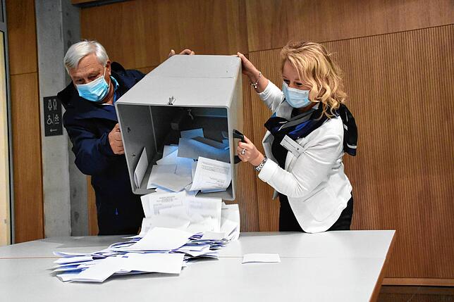 Ab 18 Uhr wurden die Wahlzettel unter anderem hier im neuen Rathaus ausgezählt.