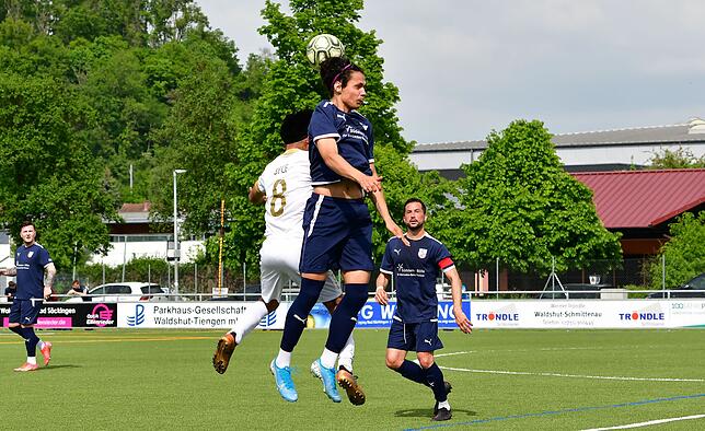 Bild 25: VfB Waldshut besiegt Bosporus FC Friedlingen mit 7:0 &ndash; und wir haben Bilder!