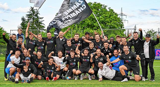 Bild 1: FC Wittlingen sichert sich mit 2:1 beim SV Herten den Meistertitel – und wir haben Fotos!