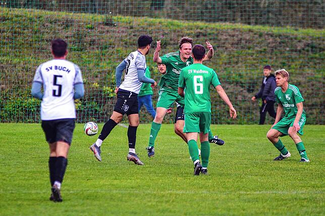 Bild 18: SV Buch siegt 6:0 beim SV Waldhaus – und wir haben Bilder!