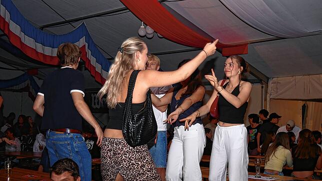 Bild 26: Chilbi 2025 in Waldshut: Große Waldhaus Brassnacht mit „Brasslufthamma“ und „SoundGurus“