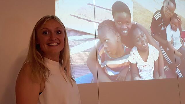 Kathrin Wetzel hielt auf Einladung des Fördervereins Hilfe für Kinder in Afrika einen Vortrag über das Kinderdorf in Tansania.