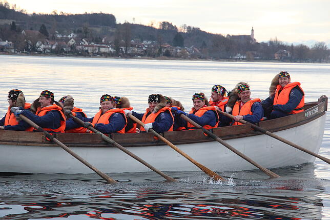 Fünfte Küchlinfahrt der Narrenzunft Überlingen von Überlingen auf die Insel Mainau.