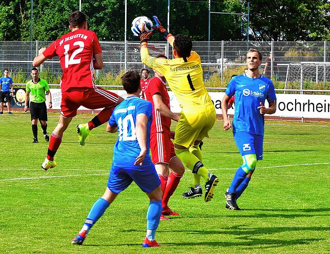 Bild 32: SV Jestetten qualifiziert sich durch ein 5:0 gegen den TuS Efringen-Kirchen für die Hauptrunde im SBFV-Rothauspokal &ndash; und wir haben Bilder!