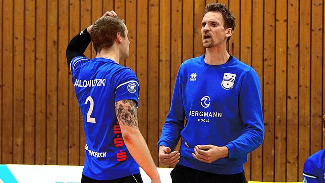 Der TSV Mimmenhausen (Kapitän Jan Jalowietzki und Trainer Christian Pampel) empfangen am Samstag die Barock Volleys MTV Ludwigsburg.