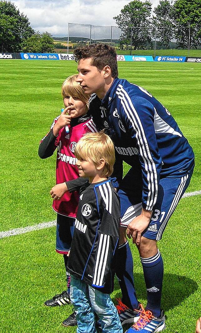 Julian Draxler spielt 2012, während des Aufenthalts im Öschberghof bei Schalke 04.