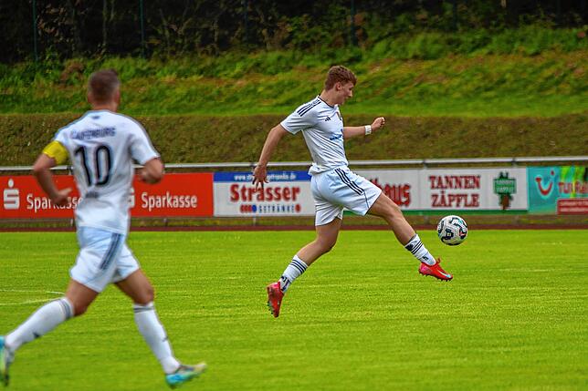 Bild 9: SV 08 Laufenburg siegt 2:1 gegen Spvgg Gundelfingen/Wildtal – und wir haben Fotos!