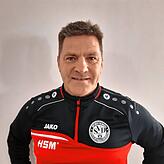 „Der Kreuzbandriss unserer Spielmacherin Janina Friese war ein Schock, das hat alles getrübt“, sagt Willi Prosen, Trainer ...