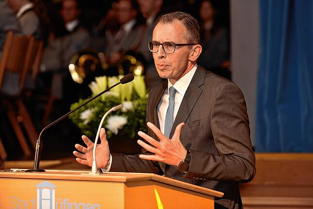 Bild 12: Viele kommen zur offiziellen Amtseinführung von Hüfingens Bürgermeister Patrick Haas