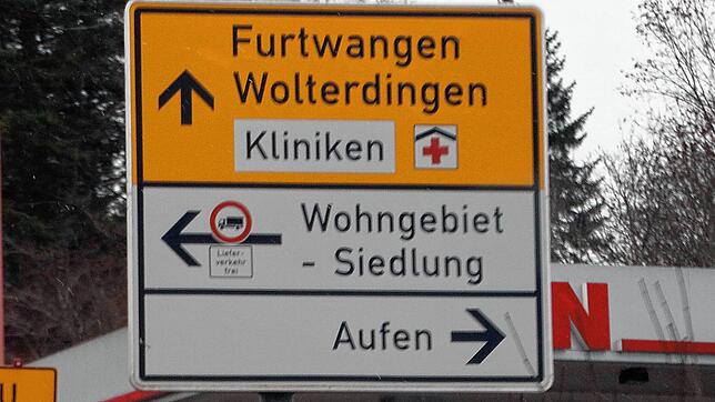 In der Siedlung brennen die Straßenlaternen wieder. Aber die Ursache ist noch nicht ermittelt.