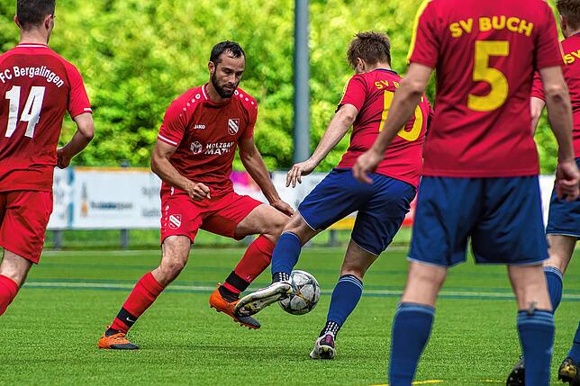 Bild 30: FC Bergalingen feiert den Titel durch einen 3:2-Sieg gegen den SV Buch II &ndash; und wir haben Bilder!