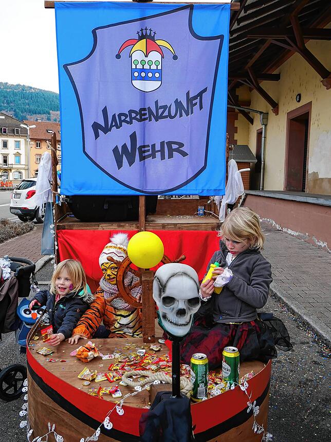Der Wagen der Narrenzunft Wehr