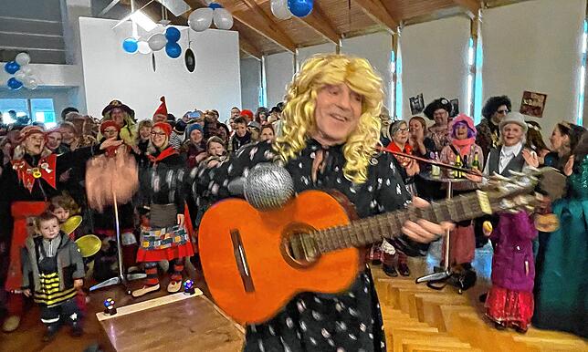 Bild 23: Rathaussturm in Owingen: Die schönsten Bilder des traditionellen Highlights!