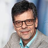 „Der Technikeinbau in den Boden ist ein sehr komplexes Thema“, sagt Bürgermeister Georg Riedmann.