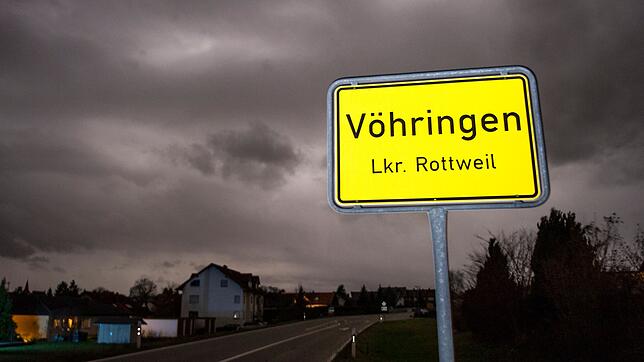 Gegen den Bürgermeister der Gemeinde Vöhringen gibt es Rassismusvorwürfe. (Symbolbild)