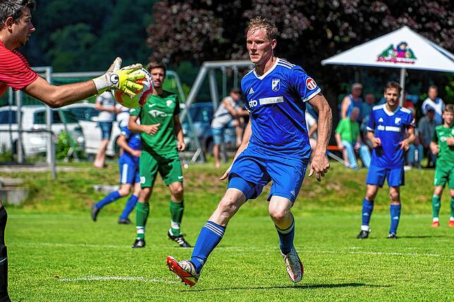 Bild 26: FC Weizen rettet sich durch das 2:1 beim SV Rheintal vor dem Direktabstieg &ndash; und wir haben Bilder!