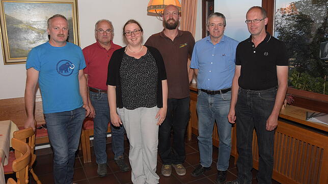 Das Präsidium (von links): Tobias Eckert (Vorstandsmitglied), Markus Isele (Aufsichtsrat), Susanne Delahaye (Steuerberaterin, Thorsten ...