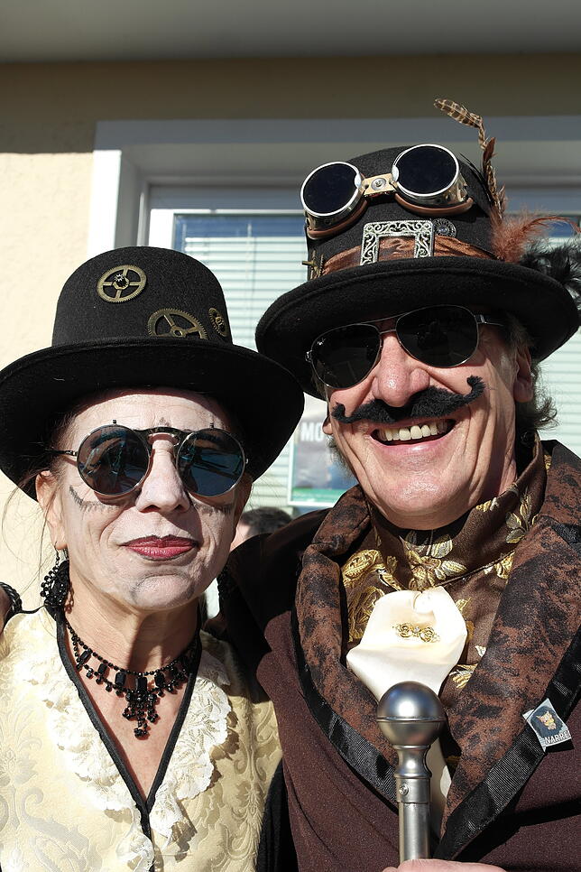 Bild 7: Gesichter der Fasnet: So kreativ zeigen sich die Besucher am Häfler Samstag